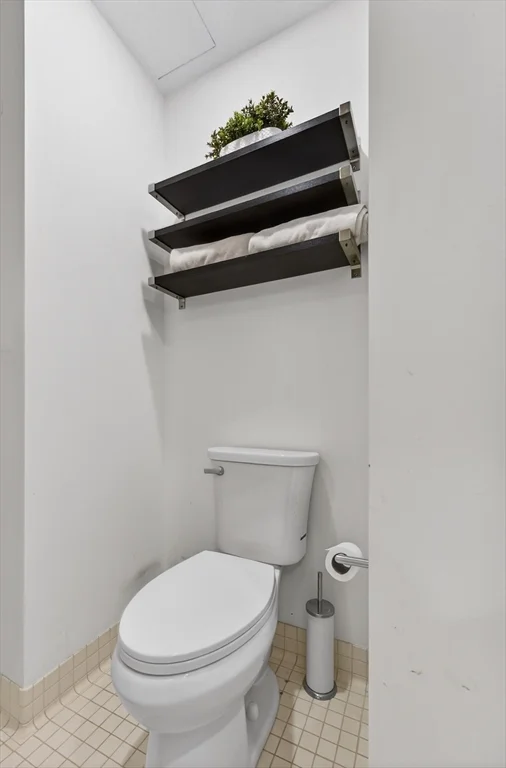 1 bed, 1 bath apartment for rent at 88 Kingston St Unit 6C, Midtown — photo 19 of 23