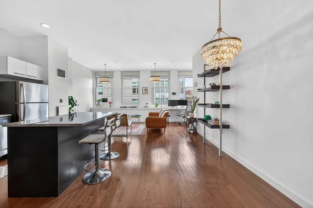 1 bed, 1 bath apartment for rent at 88 Kingston St Unit 6C, Midtown — photo 12 of 23