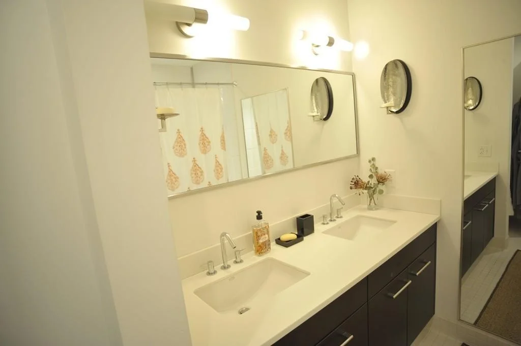 2 bed, 2 bath apartment for rent at 88 Kingston St Unit F2, Boston Downtown — photo 8 of 9