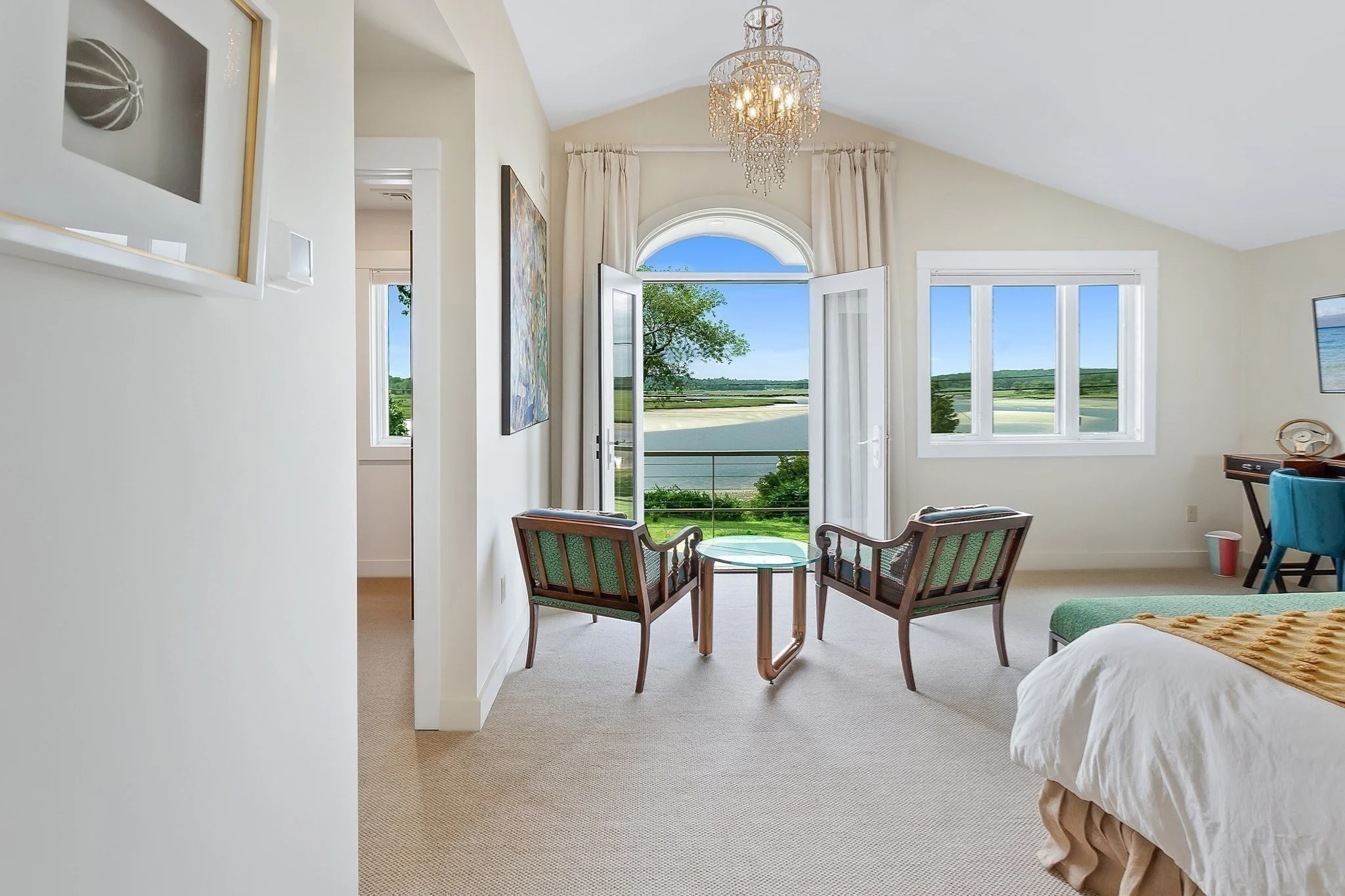 3 bed, 3 bath apartment for rent at 88 Little Neck Rd, Great Neck — photo 38 of 42