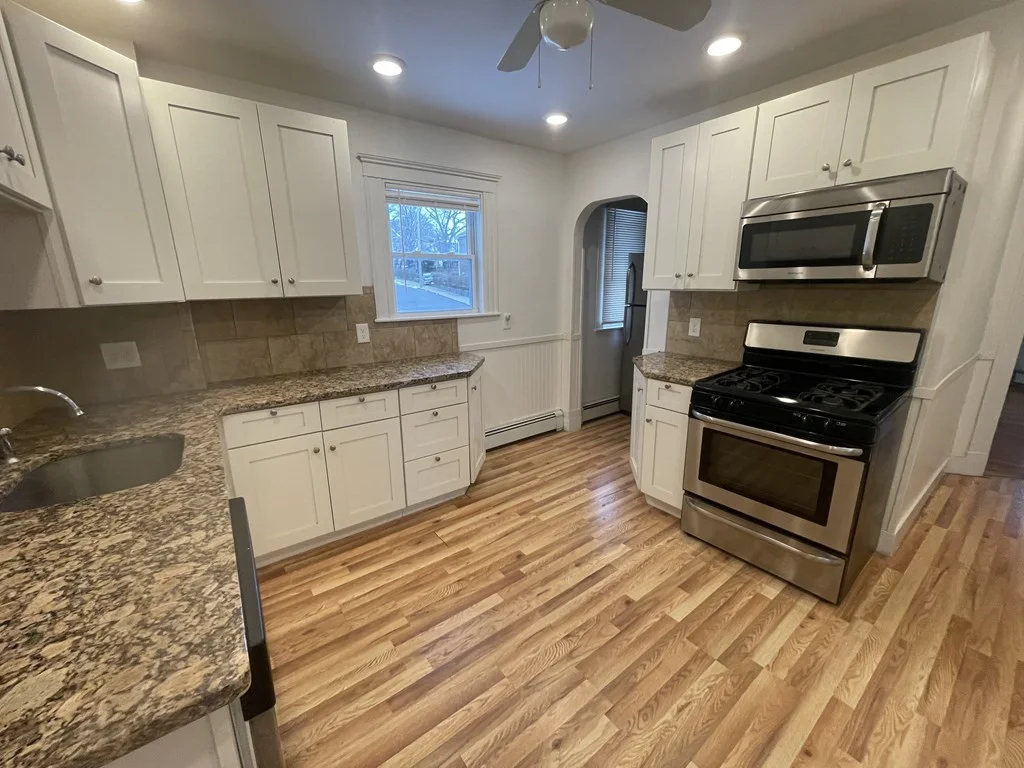2 bed, 1 bath apartment for rent at 88 Mariposa St Unit 2, Hyde Park — photo 5 of 12
