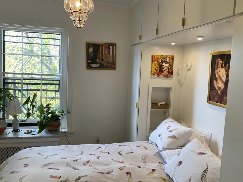 1 bed, 1 bath apartment for rent at 88 Mount Vernon Unit 32, Beacon Hill — photo 4 of 10