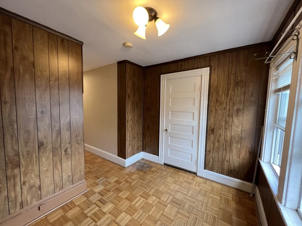 4 bed, 1 bath apartment for rent at 88 Murdock St Unit N/A, Boston — photo 13 of 15