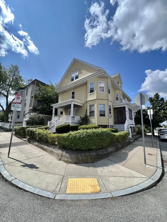 4 bed, 1 bath apartment for rent at 88 Murdock St Unit N/A, Boston — photo 14 of 15