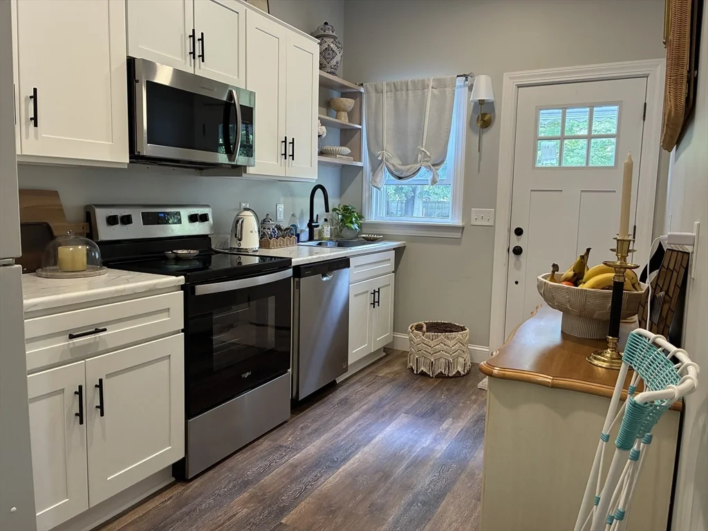 1 bed, 1 bath apartment for rent at 88 Newman Ave Unit a, Seekonk — photo 3 of 18