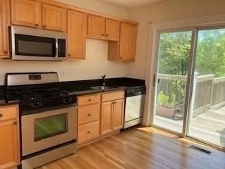 1 bed, 1 bath apartment for rent at 88 North Main Unit 6, Westford