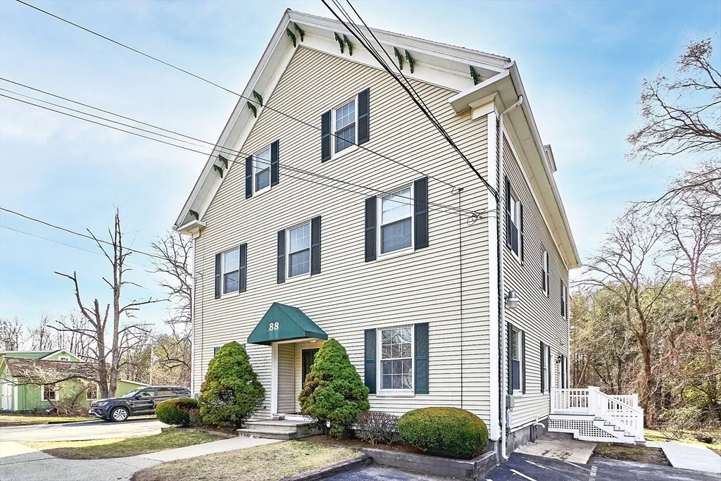 1 bed, 1 bath apartment for rent at 88 North Main Unit 6, Westford — photo 12 of 15