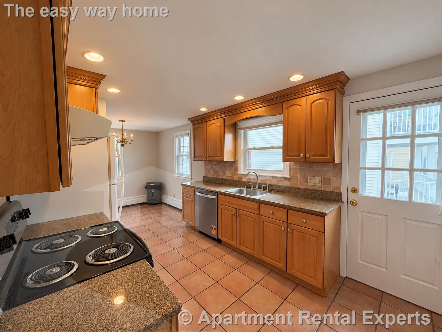 3 bed, 1 bath apartment for rent at 88 North St, Tufts — photo 2 of 12