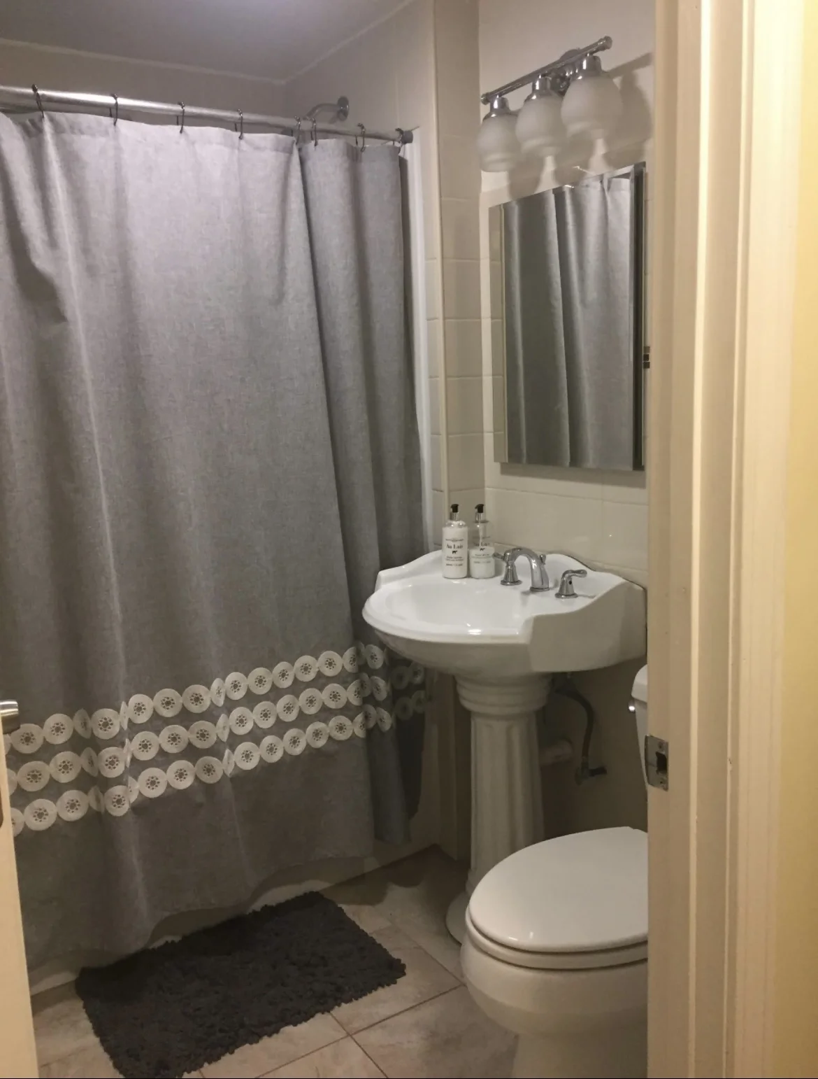 3 bed, 1 bath apartment for rent at 88 Olney St Unit 3, Dorchester — photo 8 of 8
