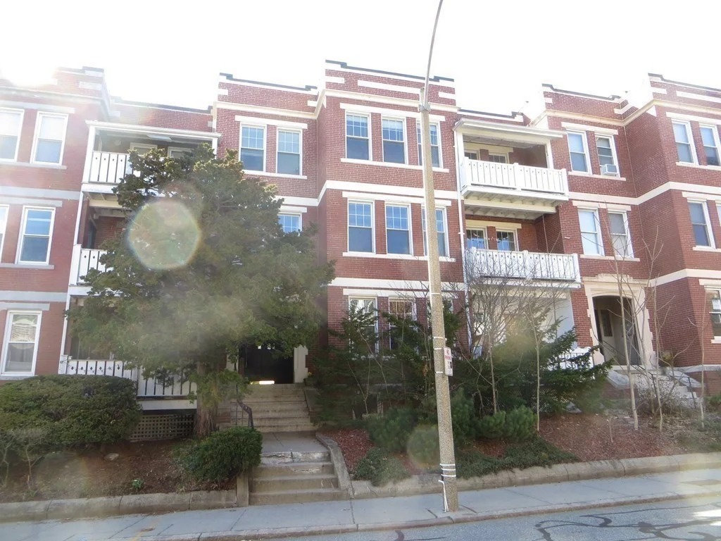 3 bed, 2 bath apartment for rent at 88 Pleasant Unit 2, Coolidge Corner — photo 1 of 23