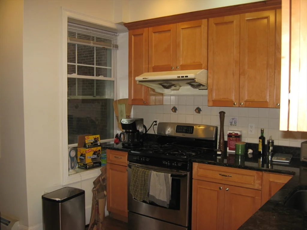 3 bed, 2 bath apartment for rent at 88 Pleasant Unit 2, Coolidge Corner — photo 15 of 23