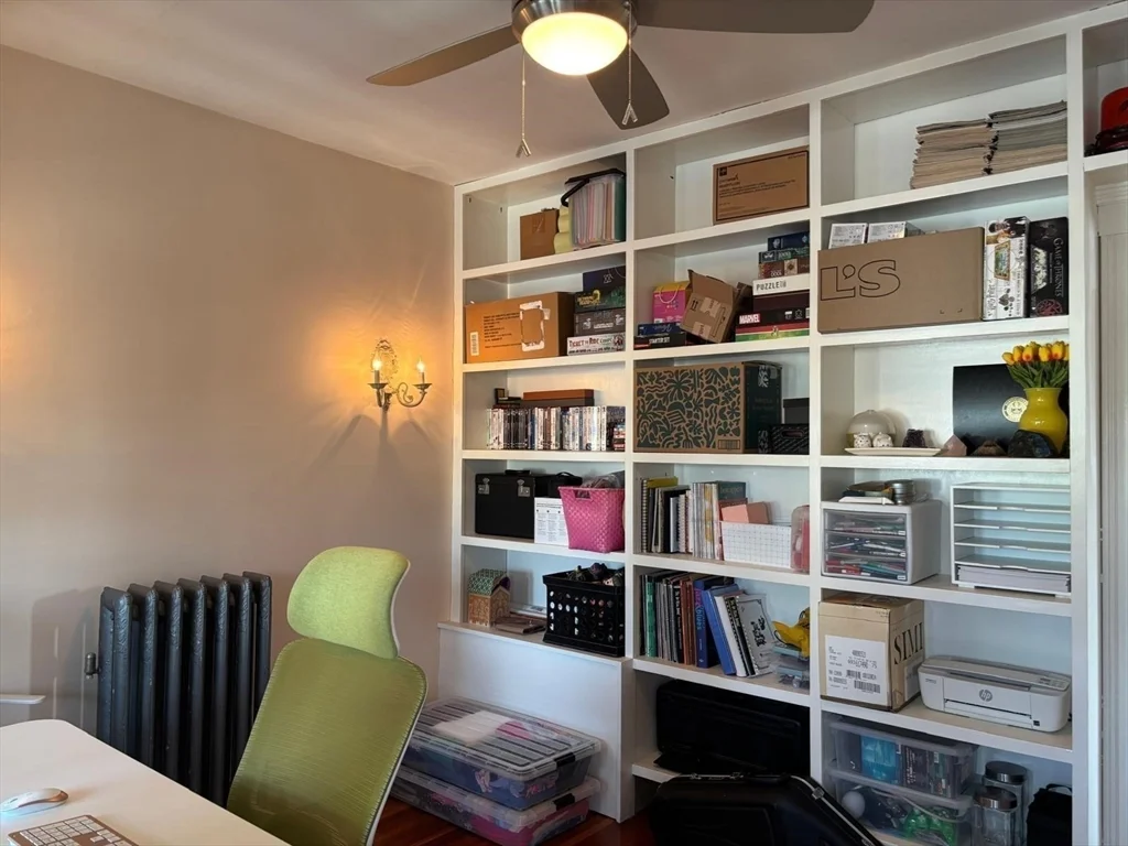 2 bed, 1 bath apartment for rent at 88 Quincy St Unit 2, Tufts University — photo 8 of 17