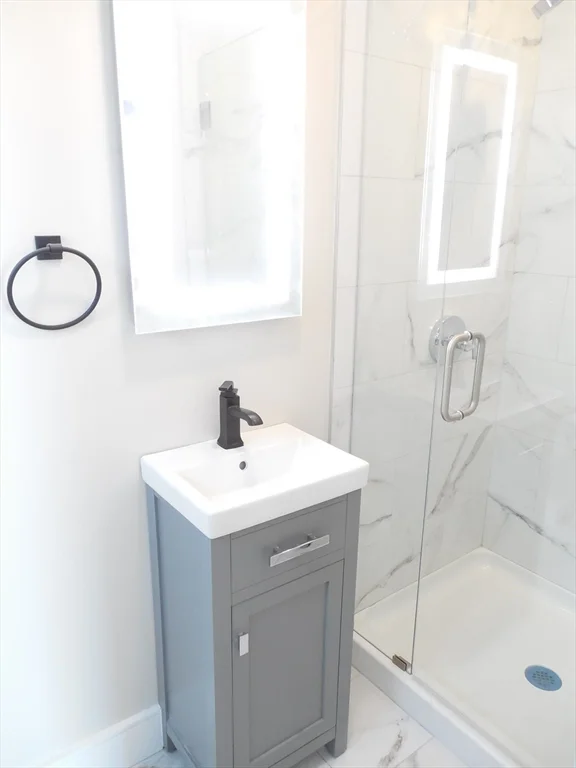 3 bed, 2 bath apartment for rent at 88 School St Unit B, Watertown — photo 11 of 18