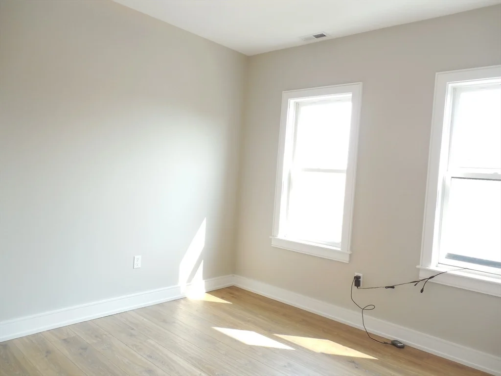 3 bed, 2 bath apartment for rent at 88 School St Unit B, Watertown — photo 12 of 18