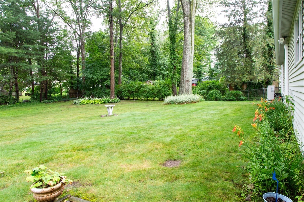 3 bed, 1 bath apartment for rent at 88 Sutherland Rd, North Attleboro — photo 19 of 24