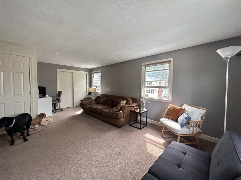 2 bed, 1 bath apartment for rent at 88 Sylvia St Unit -, Arlington — photo 5 of 17