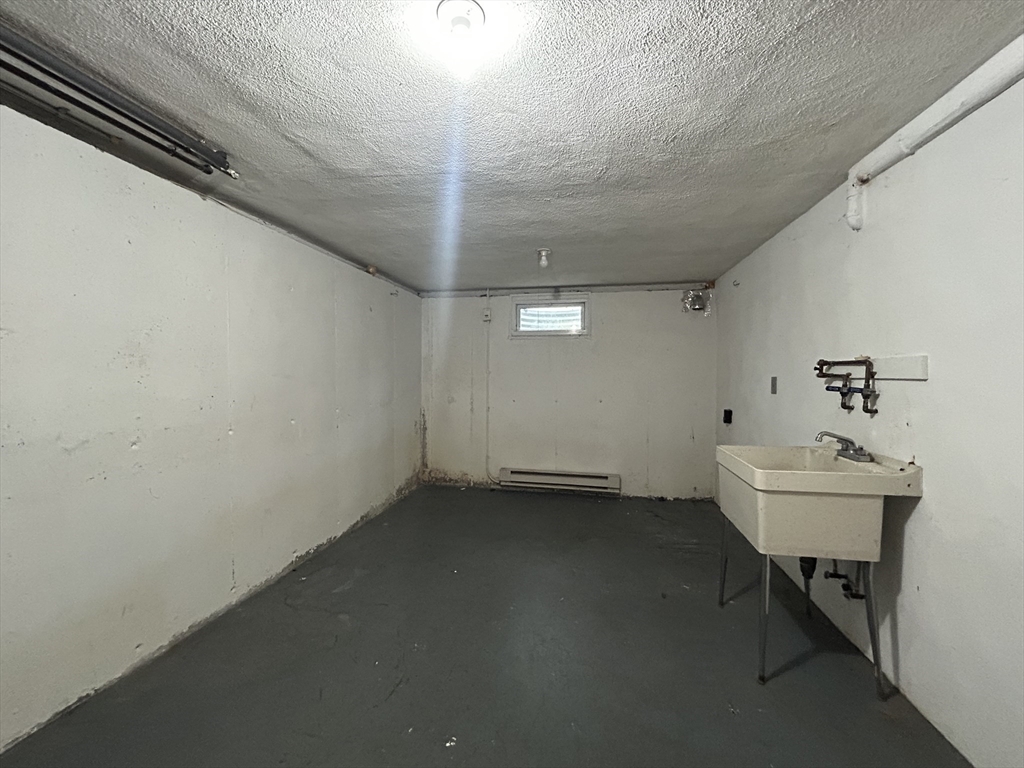 2 bed, 1 bath apartment for rent at 88 Sylvia St Unit -, Arlington — photo 14 of 17