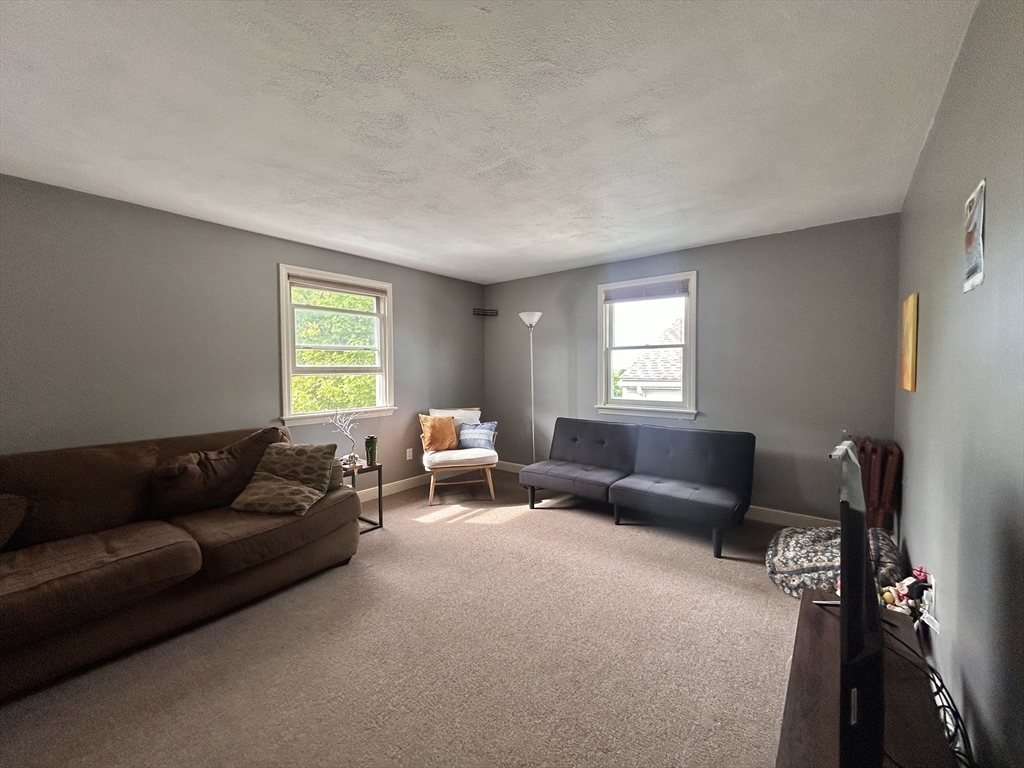 2 bed, 1 bath apartment for rent at 88 Sylvia St Unit -, Arlington — photo 4 of 17