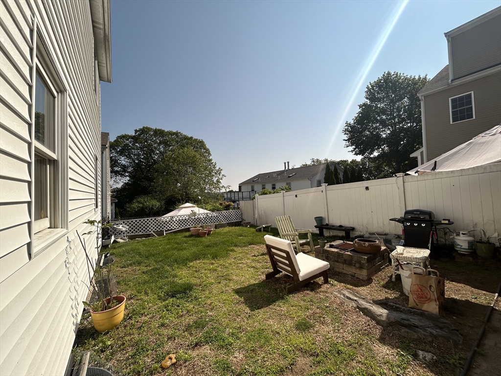 2 bed, 1 bath apartment for rent at 88 Sylvia St Unit -, Arlington — photo 17 of 17