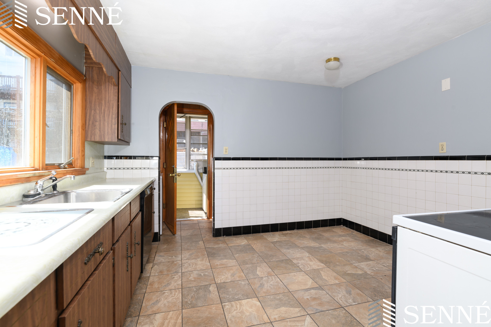 2 bed, 1 bath apartment for rent at 88 Ten Hills Rd Unit 1, Ten Hills — photo 8 of 14
