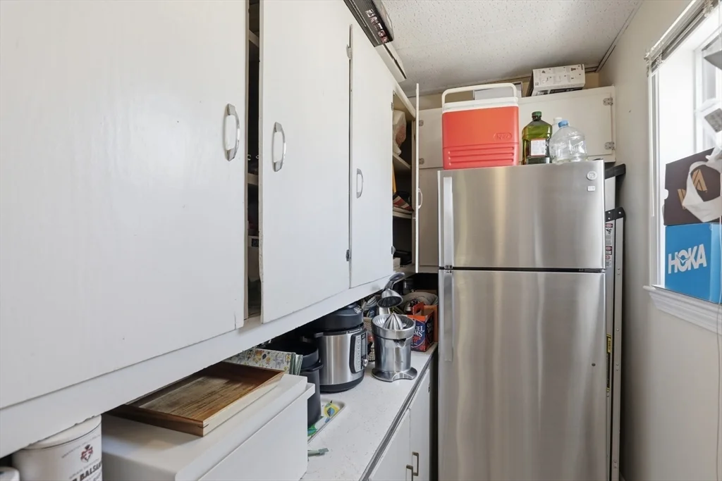 3 bed, 1 bath apartment for rent at 88 Vernal St Unit A, Everett — photo 8 of 18