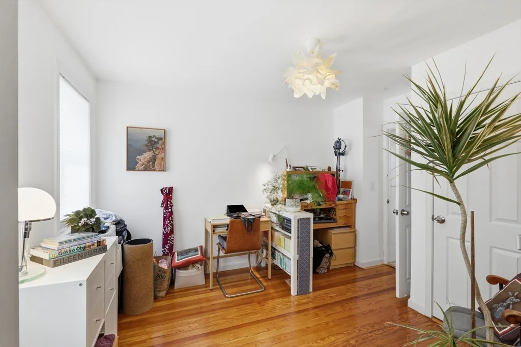 3 bed, 1 bath apartment for rent at 88 Vernal St Unit A, Everett — photo 13 of 18