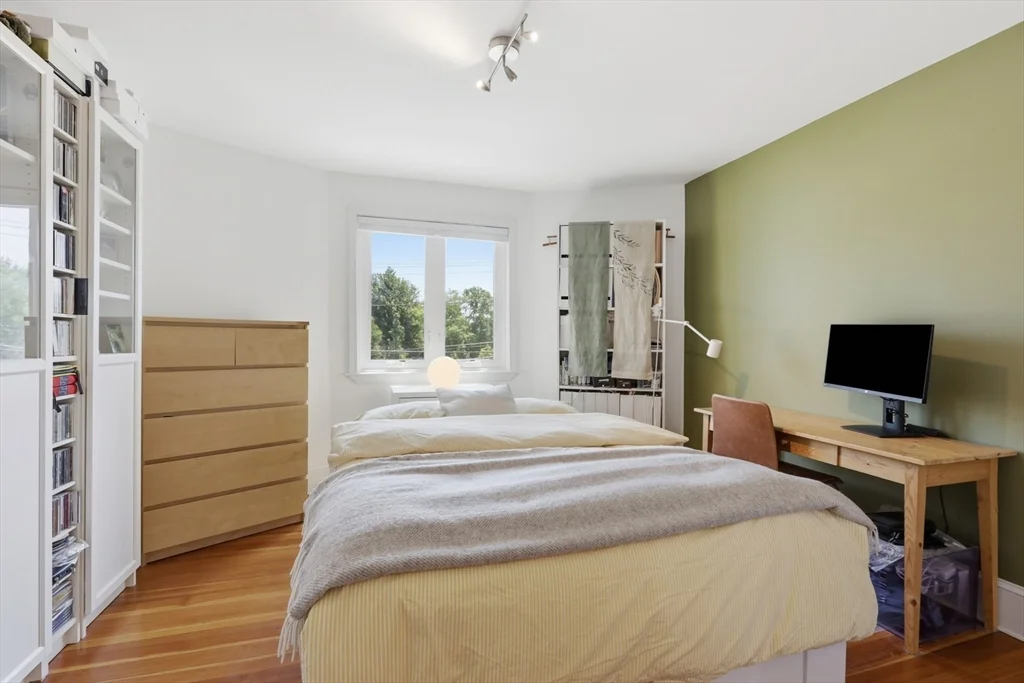 3 bed, 1 bath apartment for rent at 88 Vernal St Unit A, Everett — photo 11 of 18