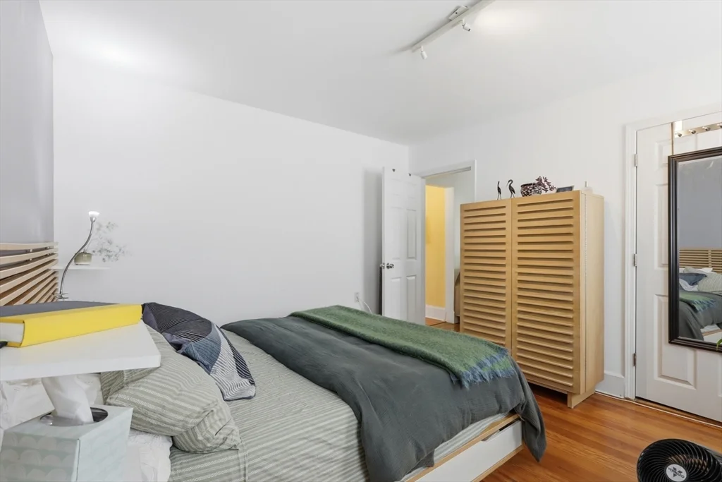 3 bed, 1 bath apartment for rent at 88 Vernal St Unit A, Everett — photo 10 of 18