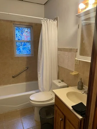 1 bed, 1 bath apartment for rent at 88 Walnut Ave Unit 1, Roxbury — photo 8 of 17