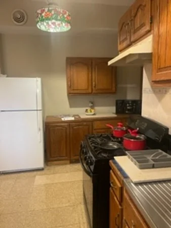 1 bed, 1 bath apartment for rent at 88 Walnut Ave Unit 1, Roxbury — photo 16 of 17