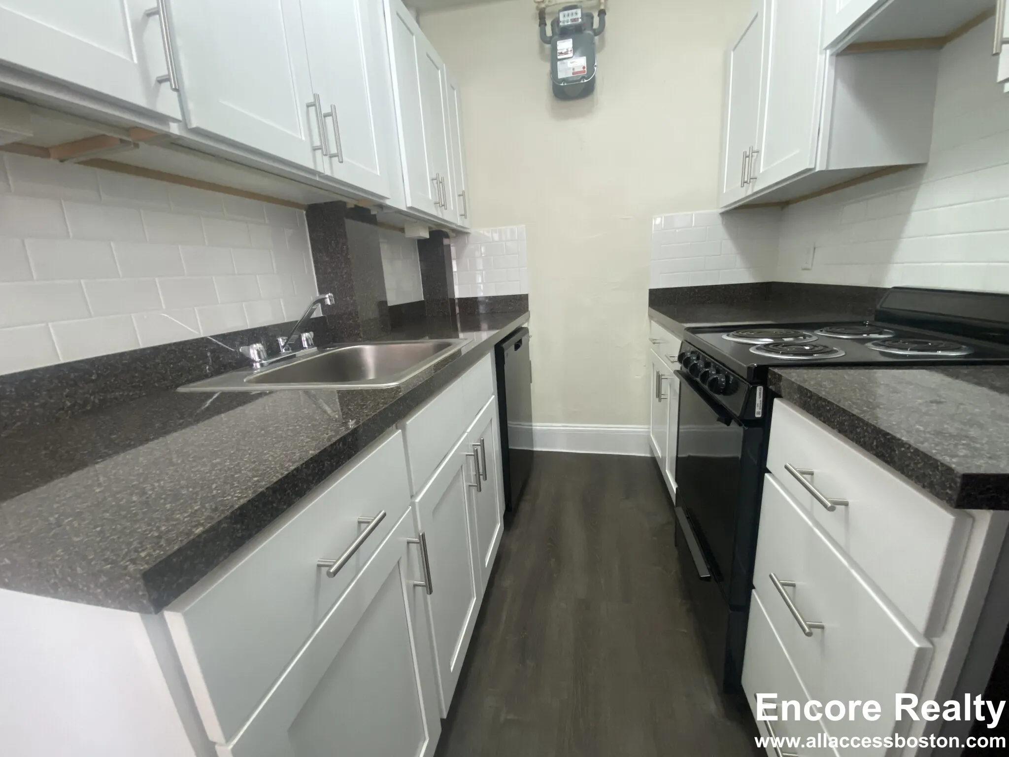 Studio bed, 1 bath apartment for rent at 88 Washington St Unit 10, Brighton — photo 4 of 15