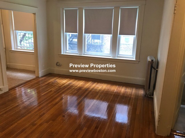 Studio bed, 1 bath apartment for rent at 88 Washington St Unit 12P, Brighton — photo 1 of 5