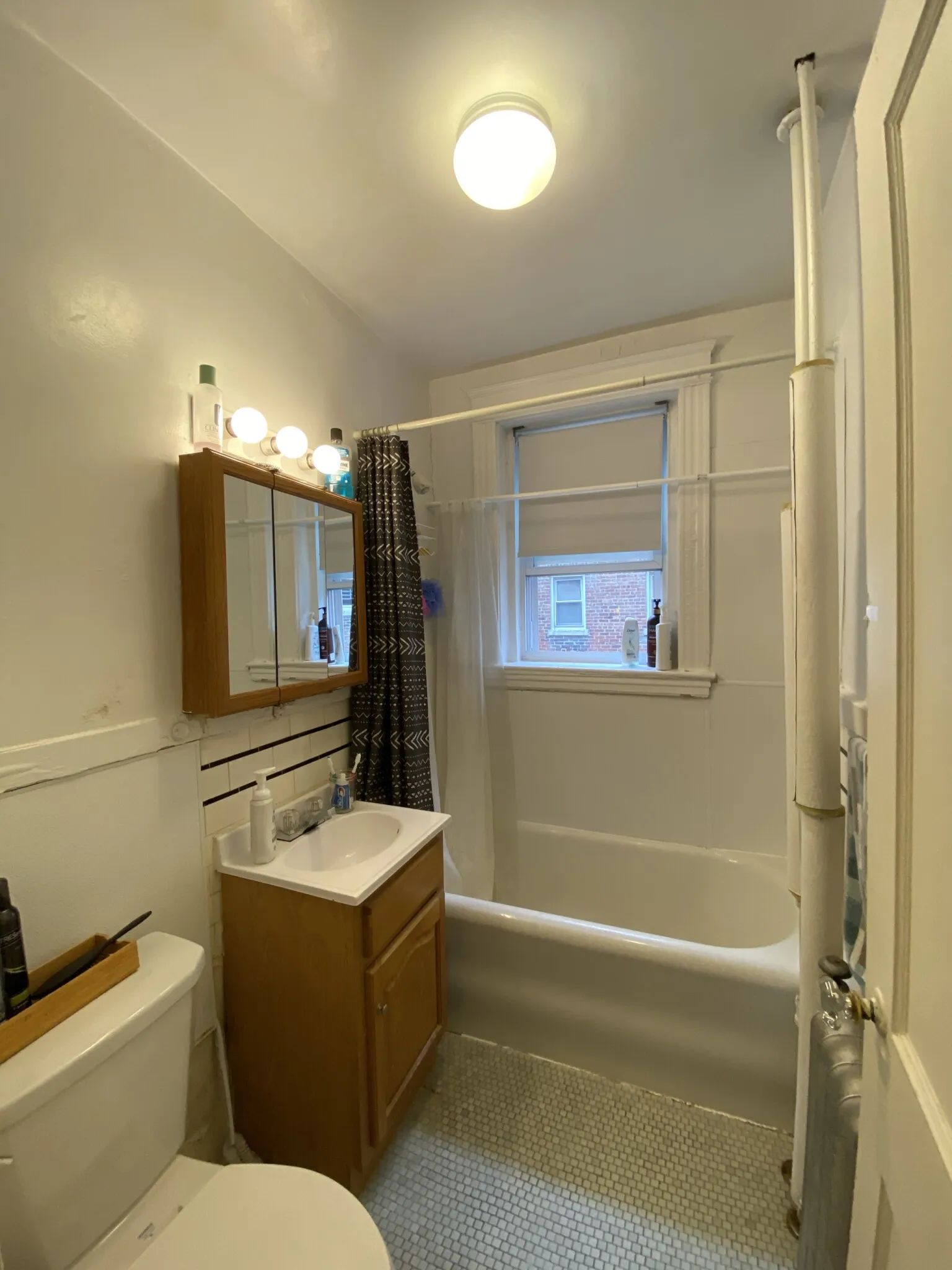 Studio bed, 1 bath apartment for rent at 88 Washington St Unit 17, Brighton — photo 5 of 15