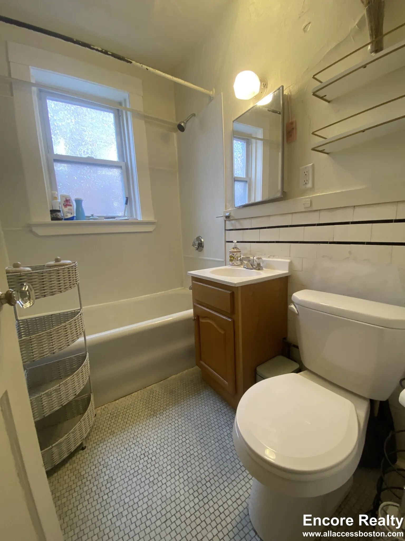 Studio bed, 1 bath apartment for rent at 88 Washington St Unit 19, Brighton — photo 6 of 11
