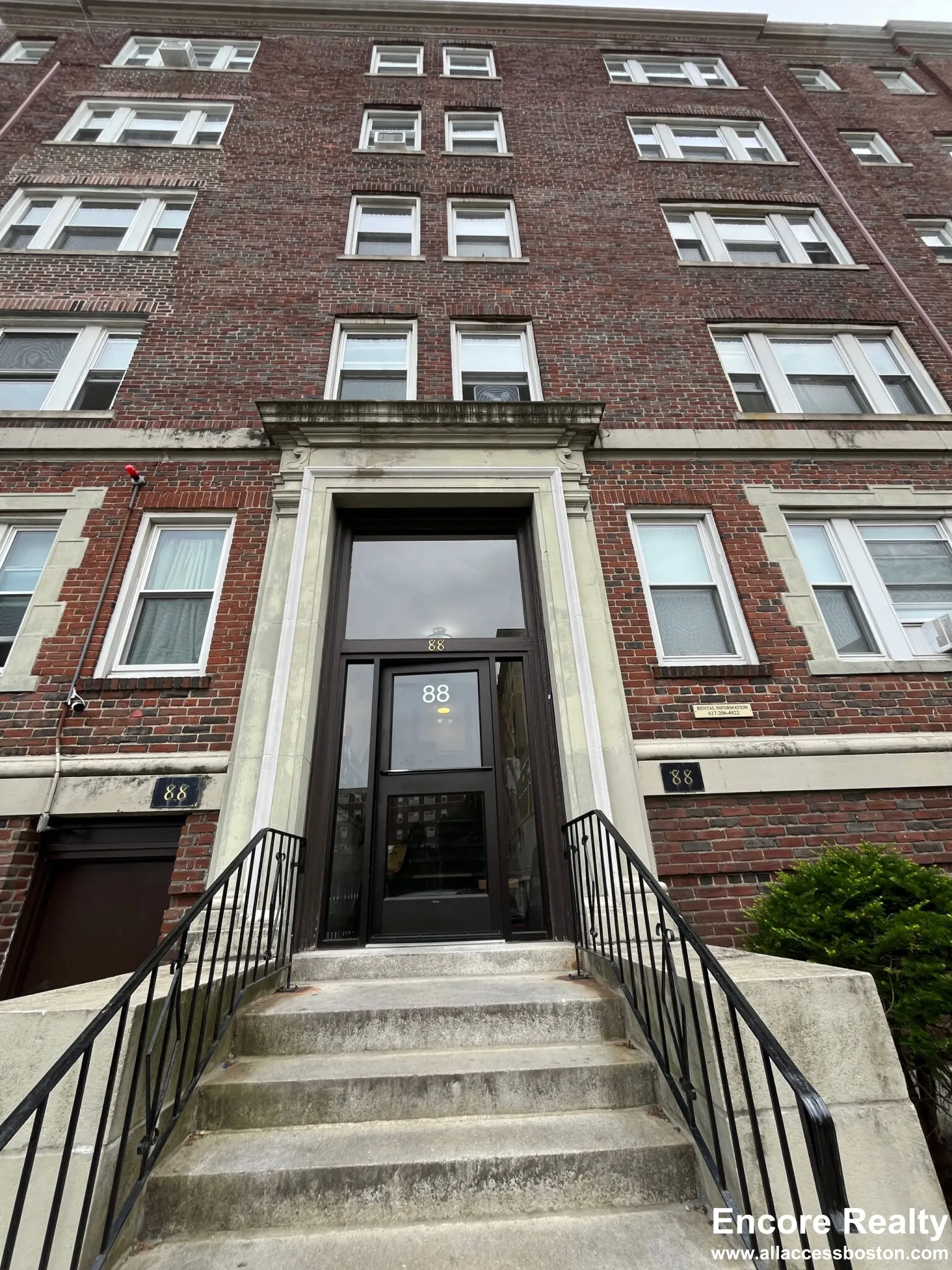 Studio bed, 1 bath apartment for rent at 88 Washington St Unit 19, Brighton — photo 9 of 11