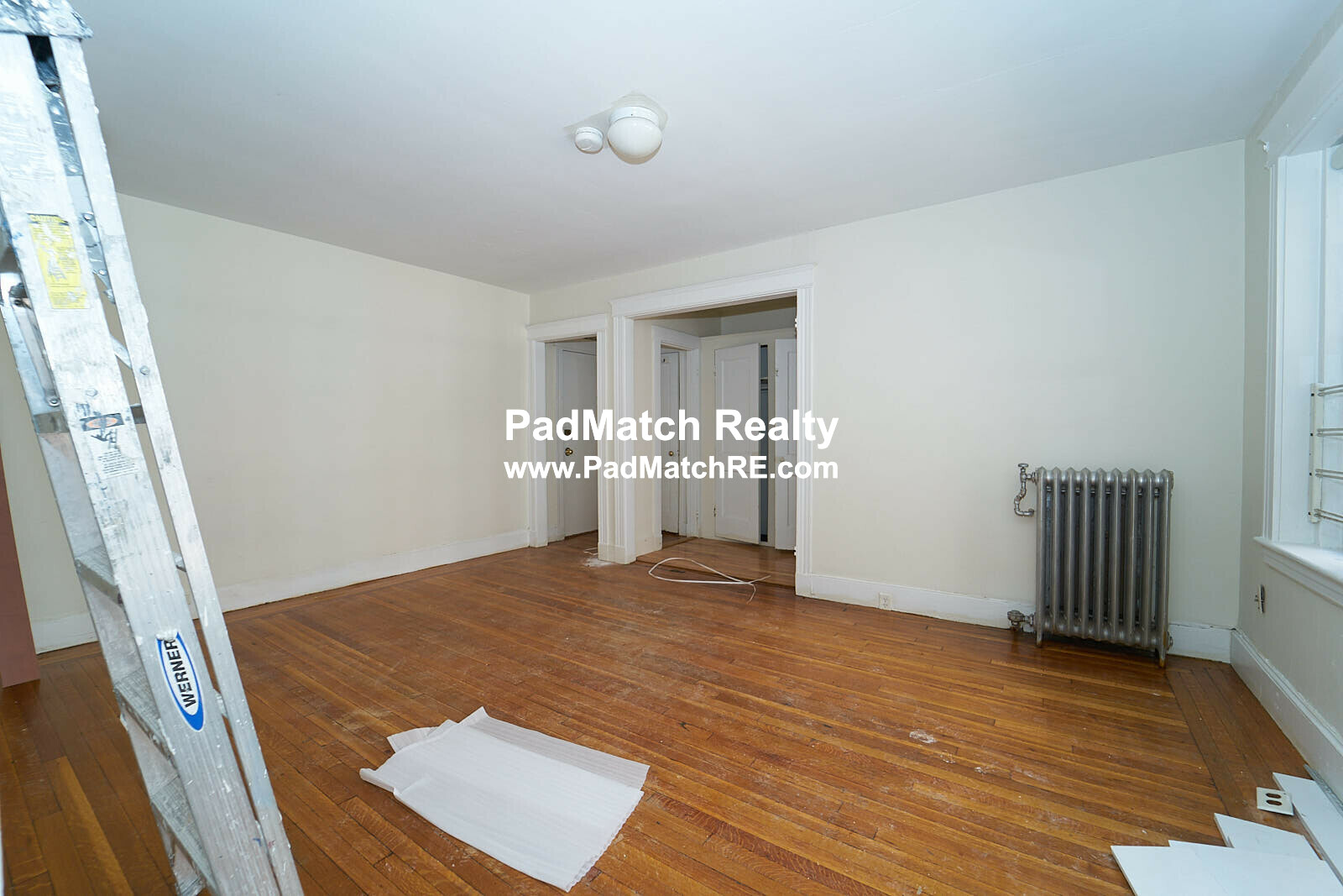 Studio bed, 1 bath apartment for rent at 88 Washington St Unit 3, Brighton — photo 2 of 9