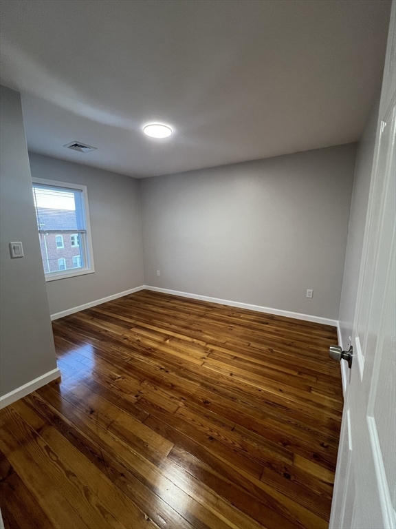 3 bed, 1 bath apartment for rent at 88 Water Unit 1, Milford — photo 16 of 23