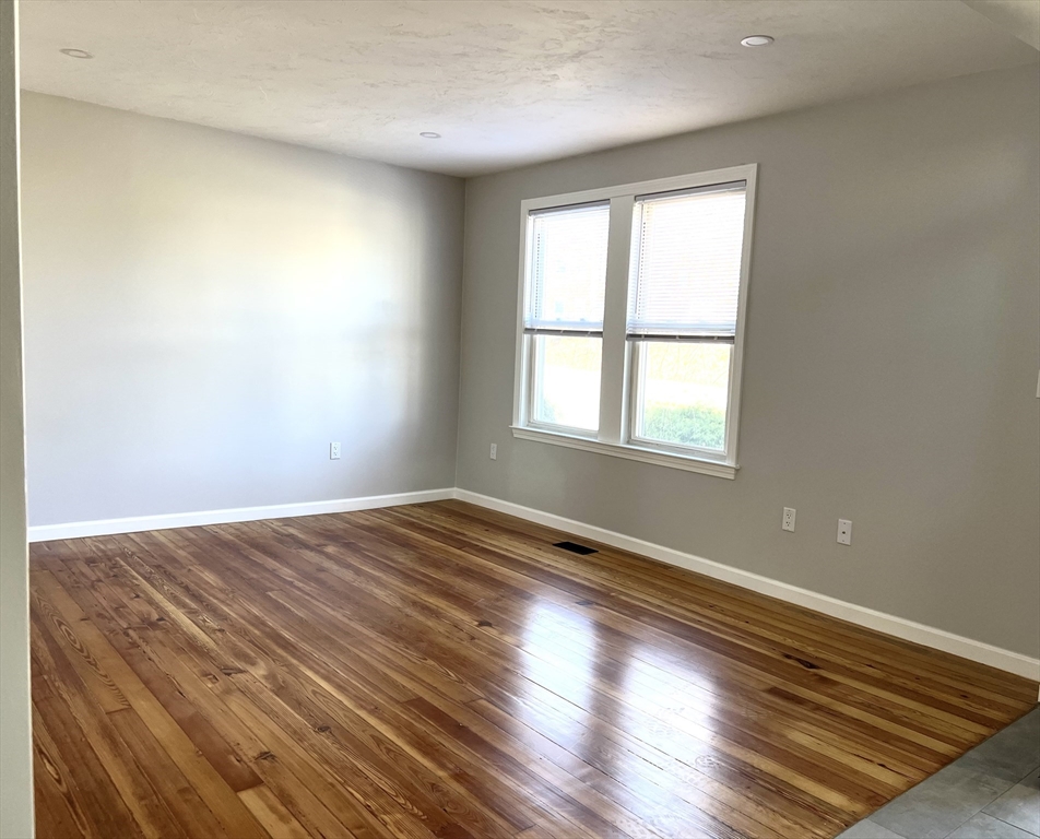 3 bed, 1 bath apartment for rent at 88 Water Unit 1, Milford — photo 23 of 23
