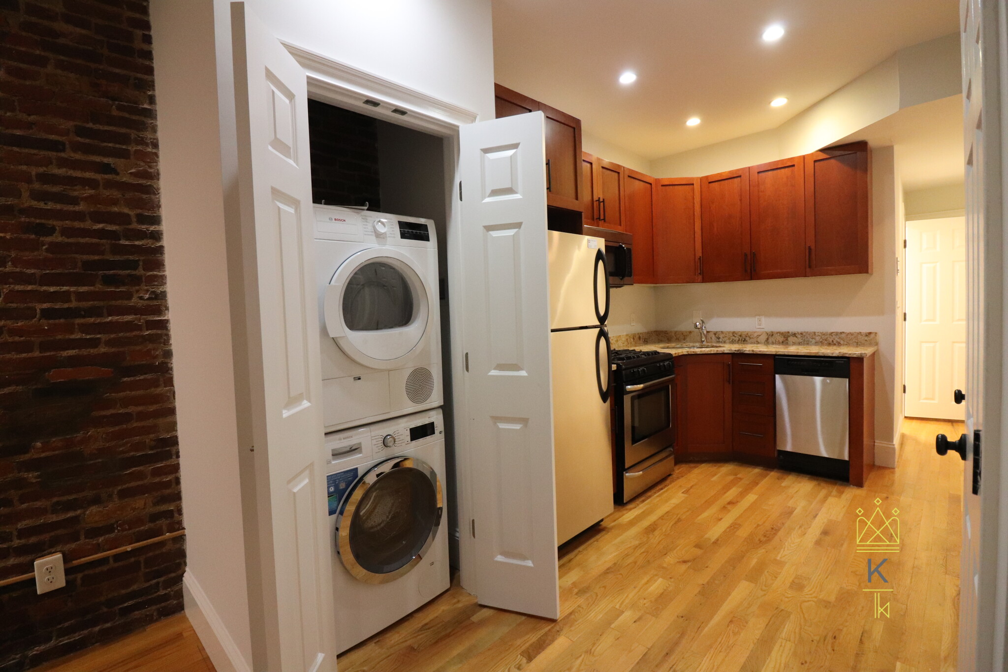 2 bed, 1 bath apartment for rent at 88 West Cedar St Unit 2F, Beacon Hill — photo 5 of 12