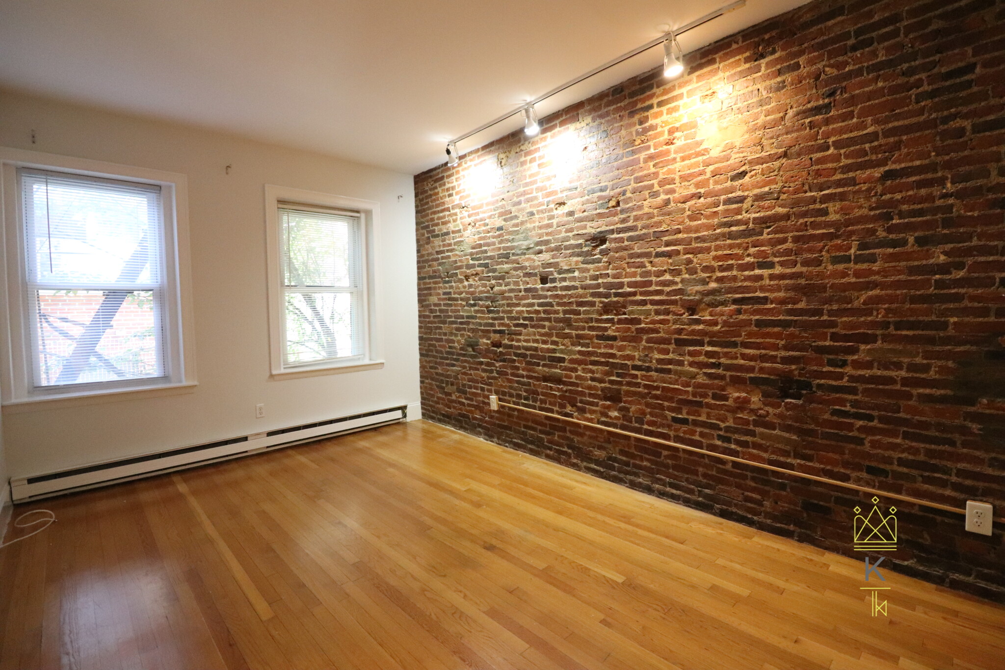 2 bed, 1 bath apartment for rent at 88 West Cedar St Unit 2F, Beacon Hill — photo 4 of 12