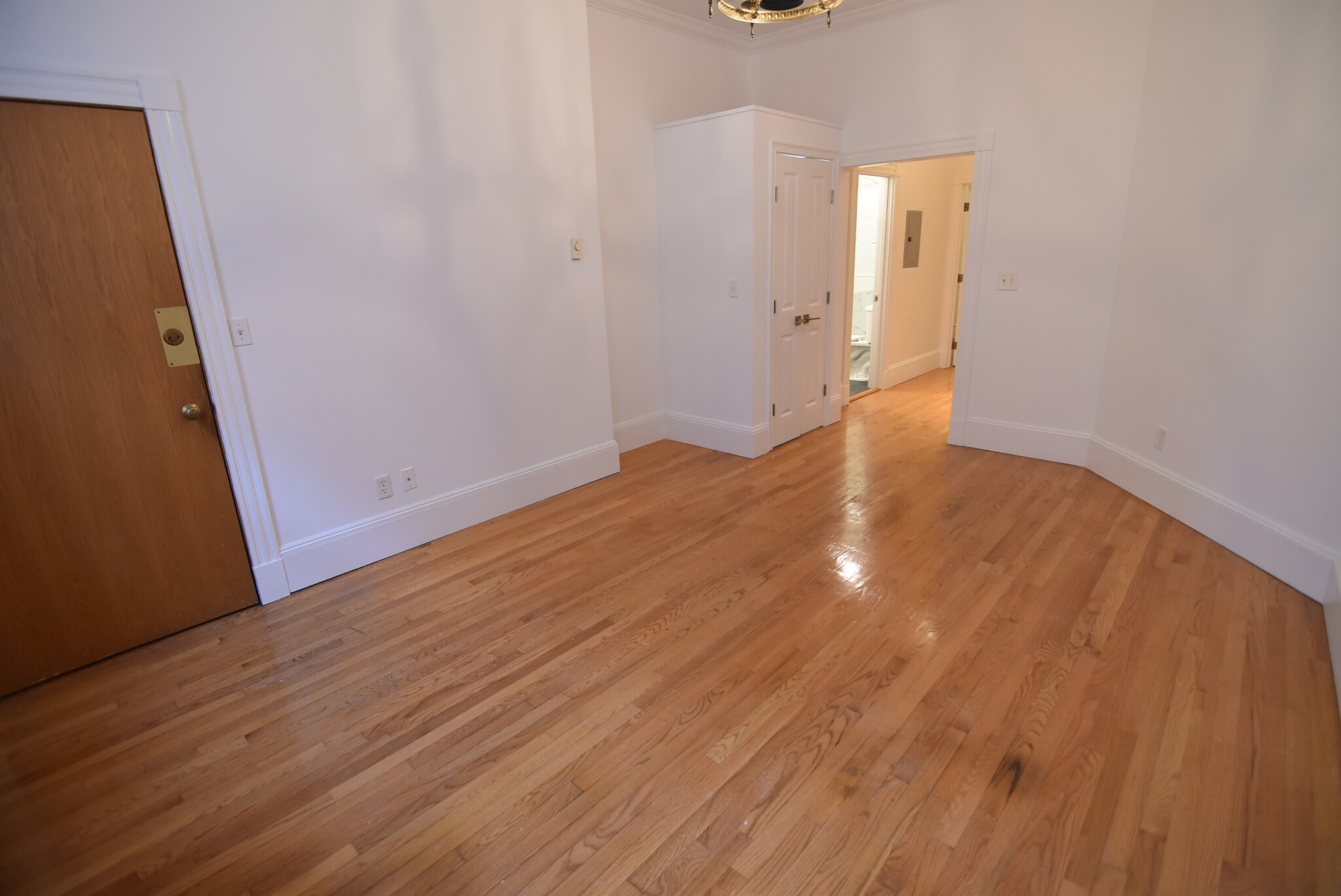 1 bed, 1 bath apartment for rent at 88 West Cedar St Unit A, Beacon Hill — photo 4 of 14