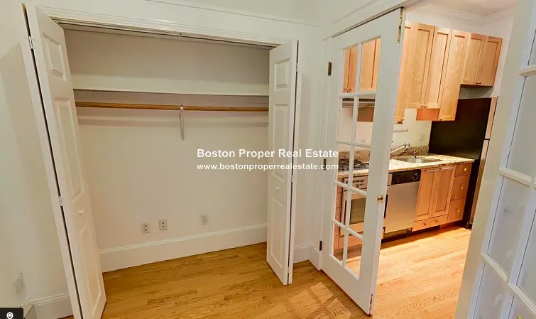 1 bed, 1 bath apartment for rent at 88 West Cedar St Unit A, Beacon Hill — photo 4 of 13