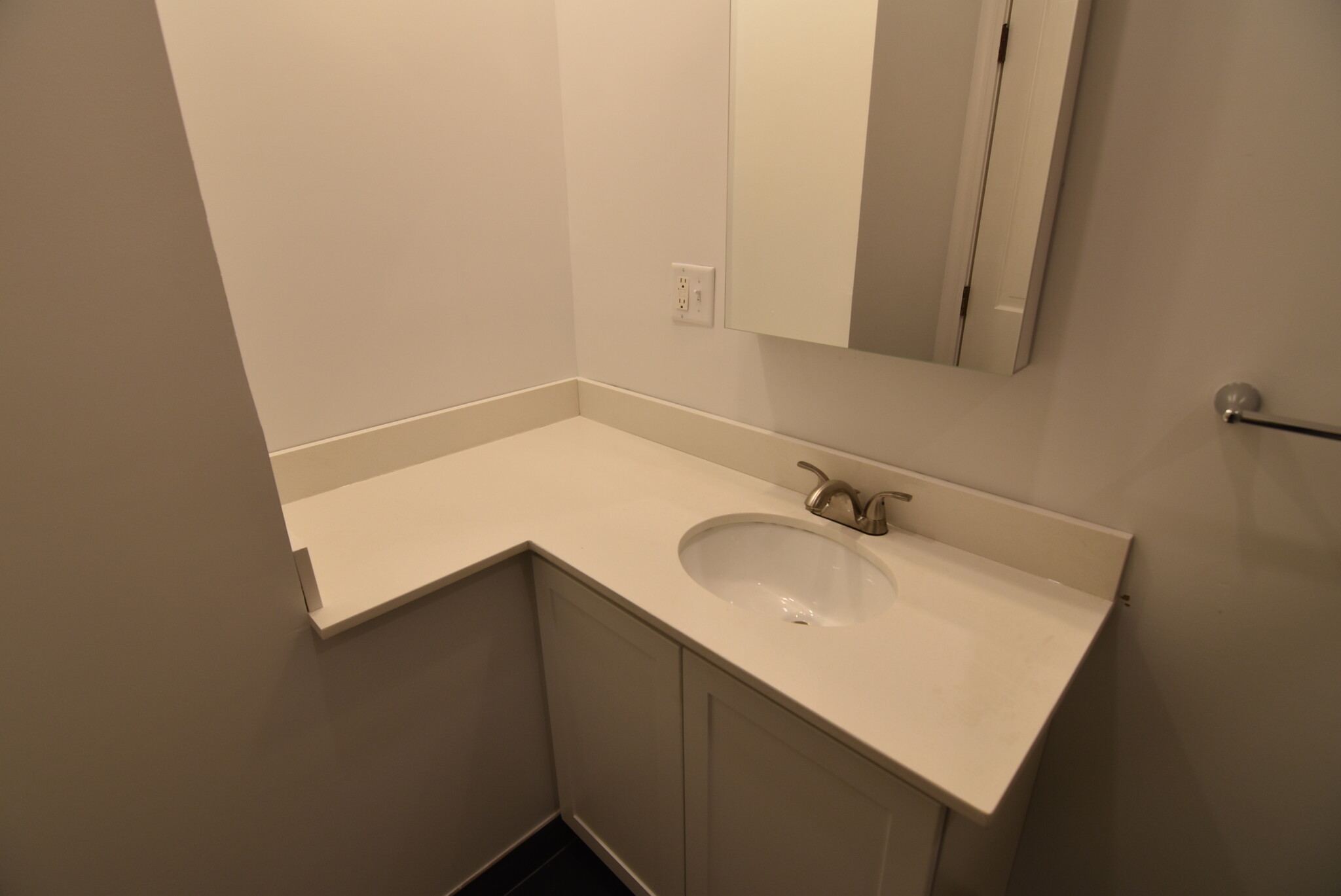 1 bed, 1 bath apartment for rent at 88 West Cedar St Unit A, Beacon Hill — photo 9 of 14