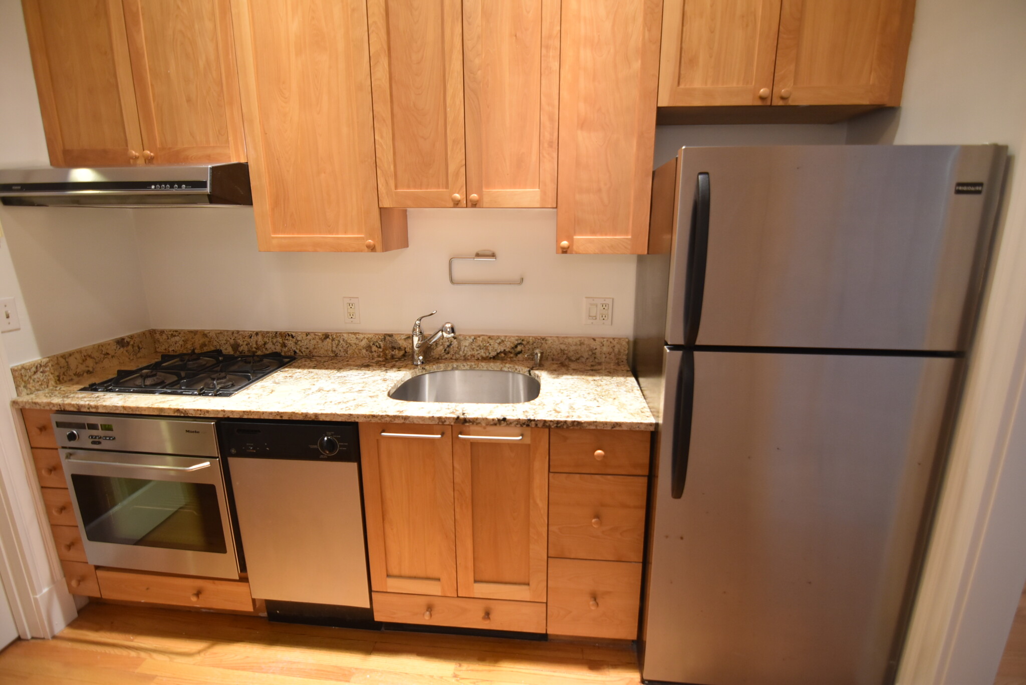 1 bed, 1 bath apartment for rent at 88 West Cedar St Unit A, Beacon Hill — photo 10 of 14