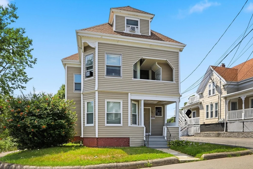 3 bed, 1 bath apartment for rent at 88 Weston St Unit 1, Brockton