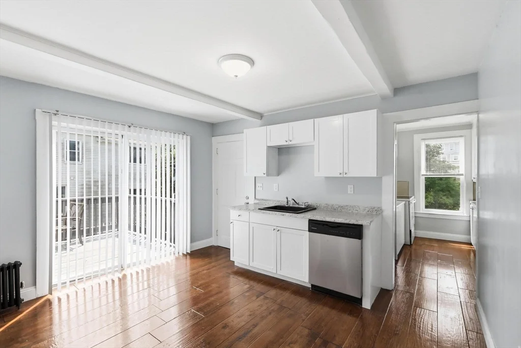 3 bed, 1 bath apartment for rent at 88 Weston St Unit 1, Brockton — photo 8 of 21