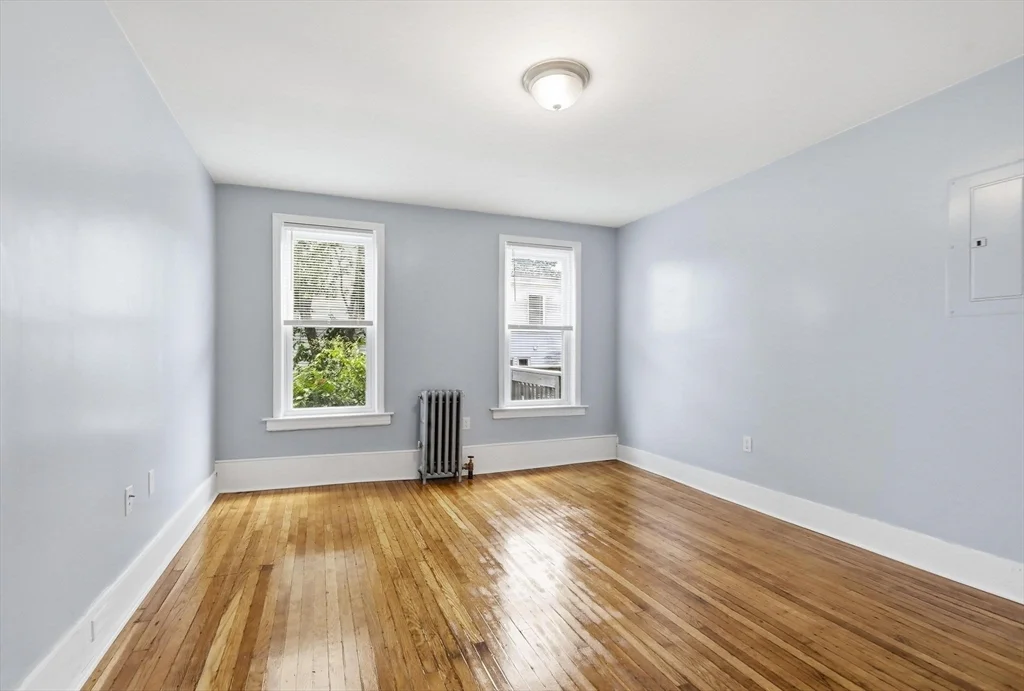 3 bed, 1 bath apartment for rent at 88 Weston St Unit 1, Brockton — photo 4 of 21