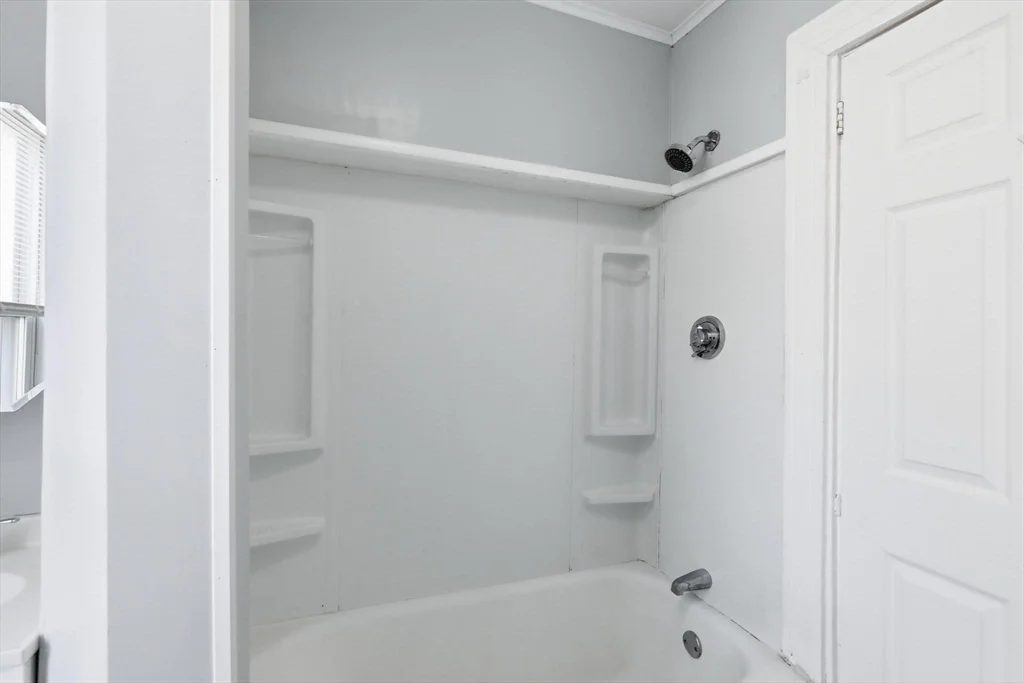 3 bed, 1 bath apartment for rent at 88 Weston St Unit 1, Brockton — photo 13 of 21