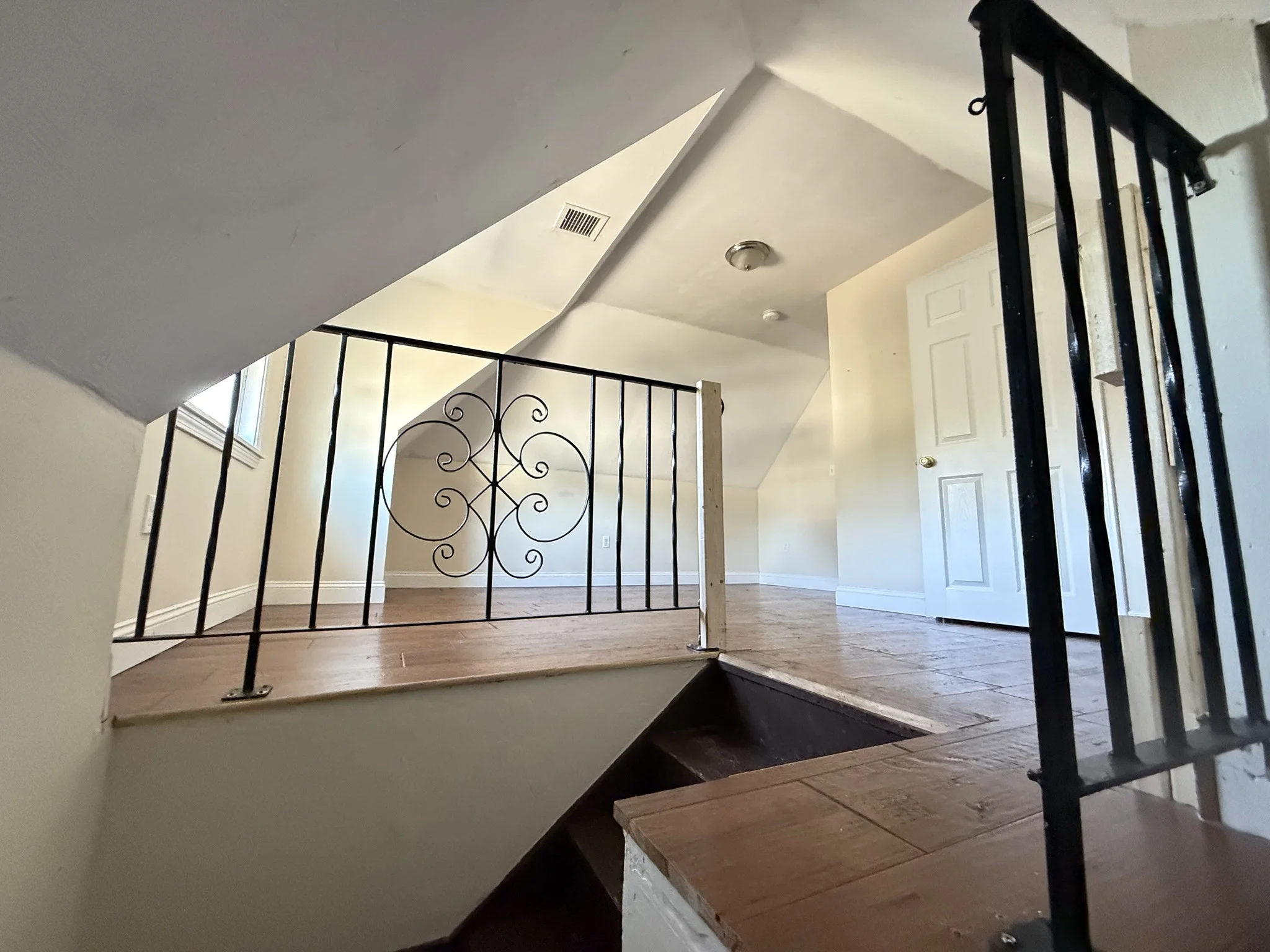 2 bed, 1 bath apartment for rent at 88 Weston St Unit 3, Brockton — photo 2 of 5