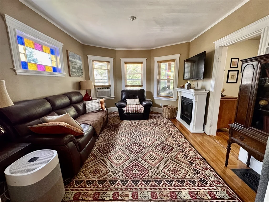 3 bed, 1 bath apartment for rent at 88 Yorktown St Unit 2, Teele Square